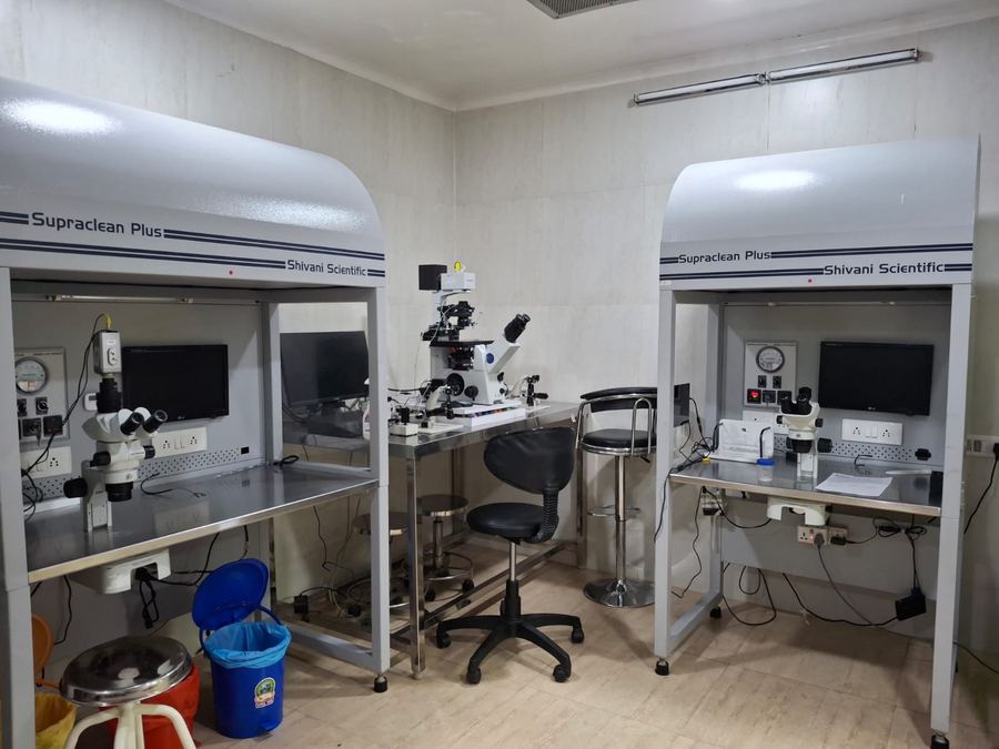 Bloom IVF embryology lab