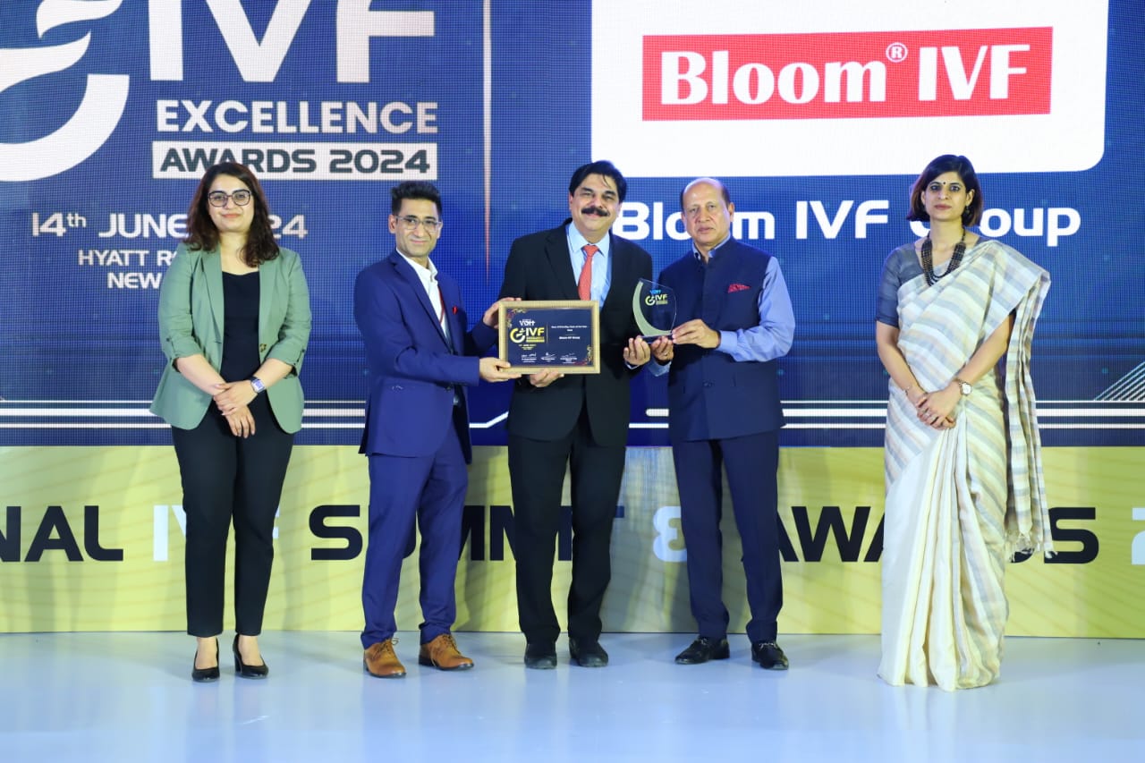 Bloom IVF Group receiving Best IVF Chain of the Year award at IVF Excellence Awards 2024, New Delhi